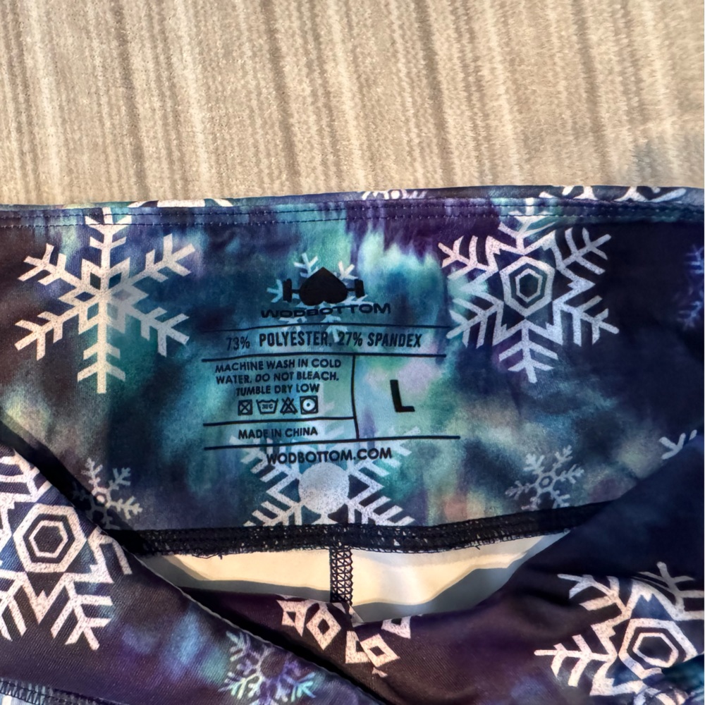 Has pockets!!!! - Picture 4 of 4